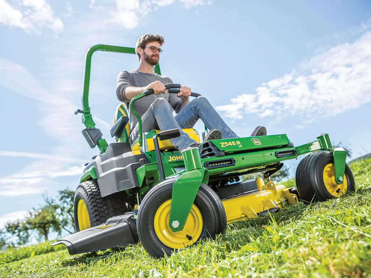 Tondeuse autoportée John deere Z345R – Image 2